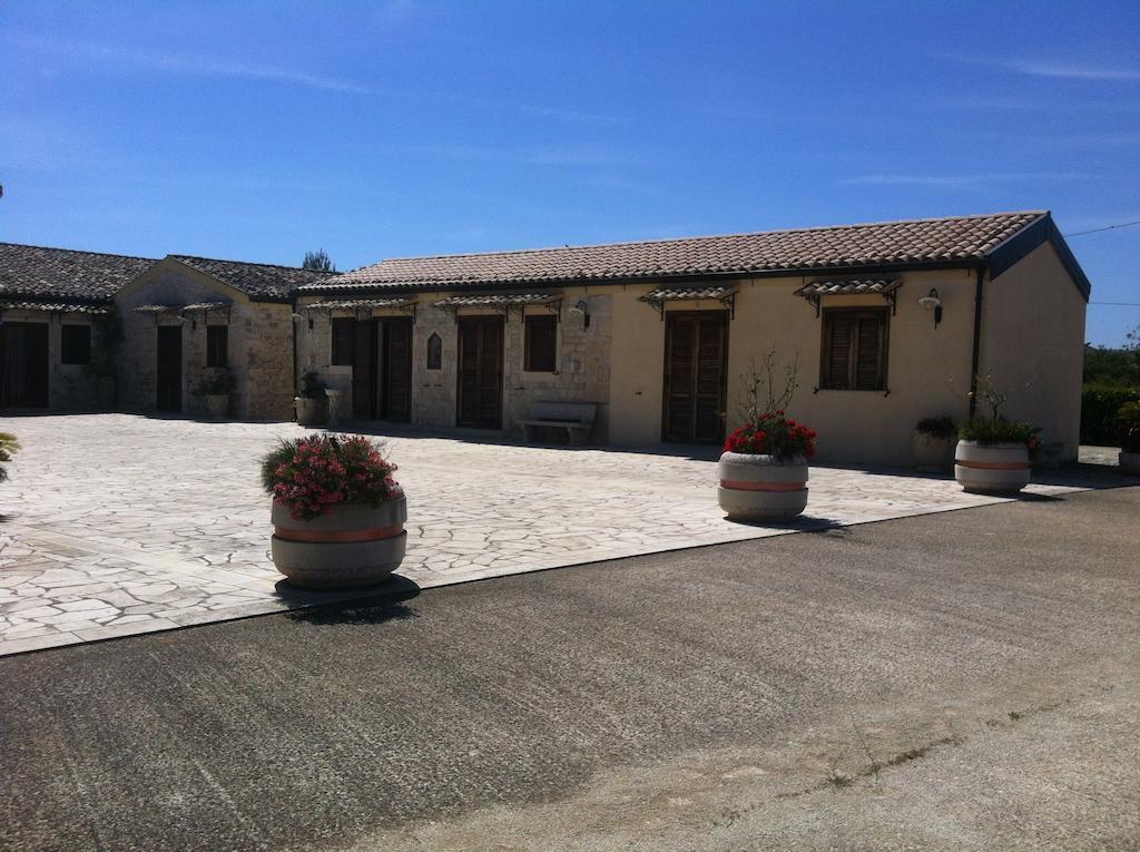 Oasi Di Cava Ispica Villa Pietre Nere San Zagaria Ngoại thất bức ảnh