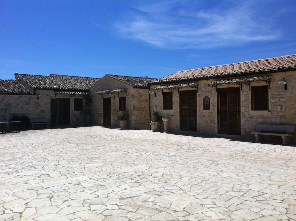 Oasi Di Cava Ispica Villa Pietre Nere San Zagaria Ngoại thất bức ảnh